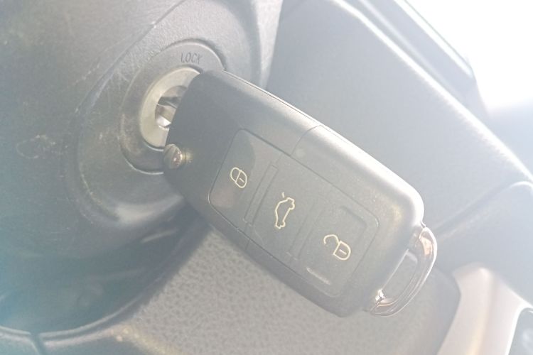 丰田 威驰 2019款 1.5L CVT创行版中控内饰11