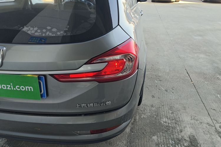 宝骏310W 2020款 1.5L 自动劲享型 国VI车身外观9