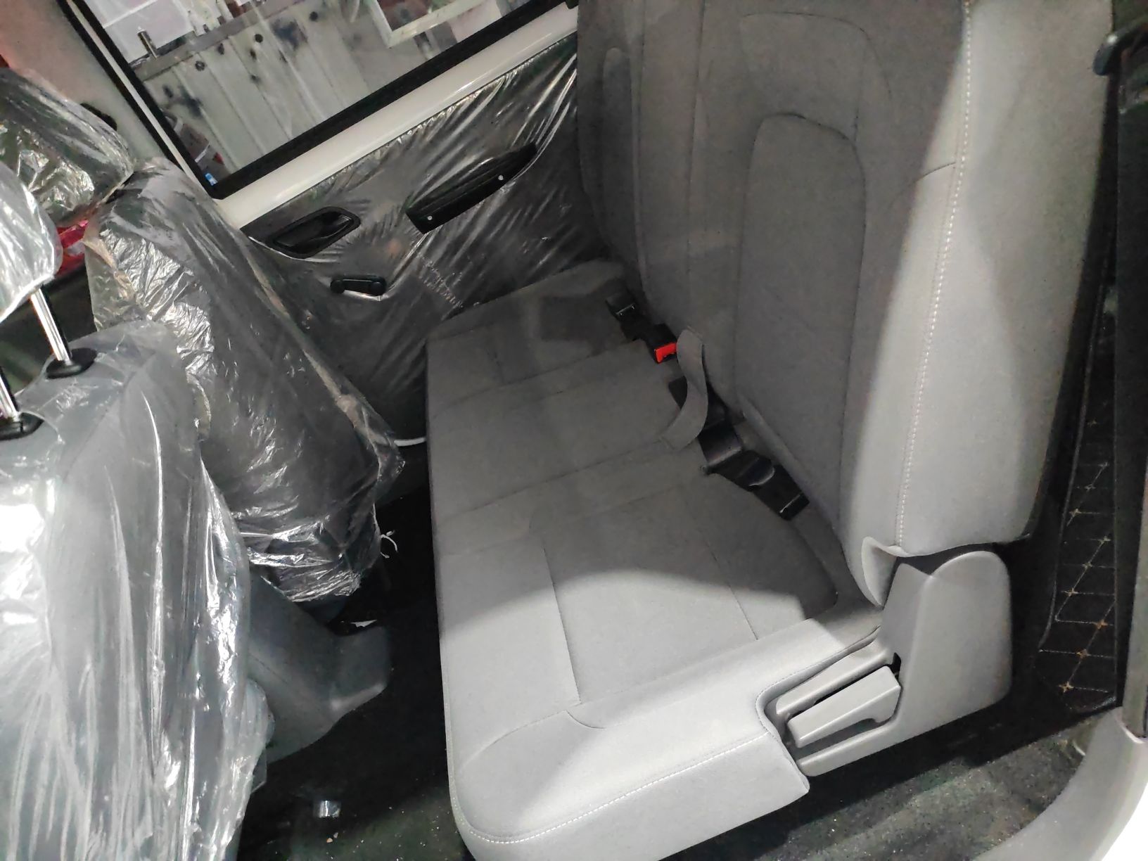 五菱汽车 五菱宏光新能源 2024款 纯电版 300KM 标准型