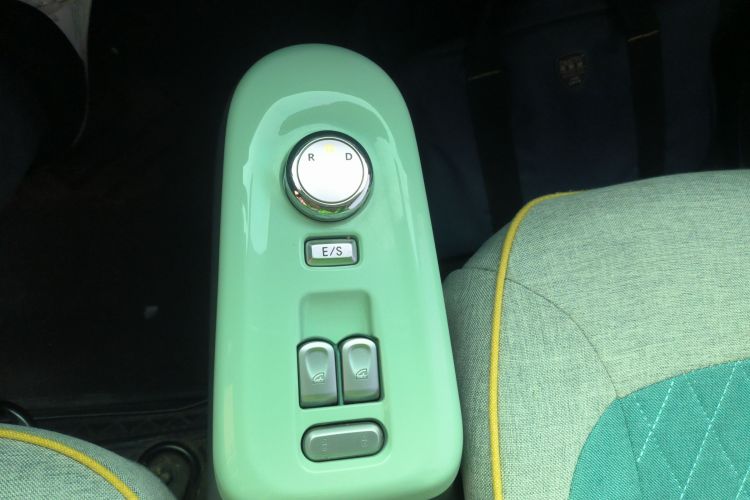 长安启源 长安Lumin 2023款 205km 香沁款中控内饰18