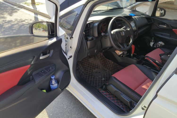 本田 飞度 2018款 1.5L CVT舒适版中控内饰20