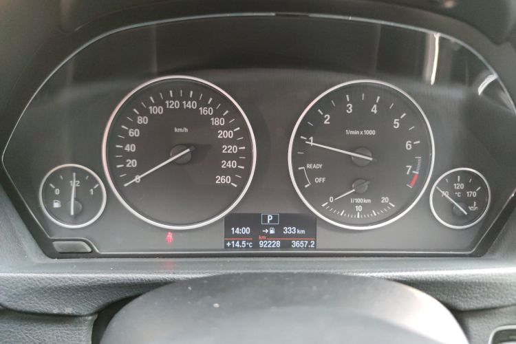 宝马3系 2016款 316Li 时尚型局部细节14