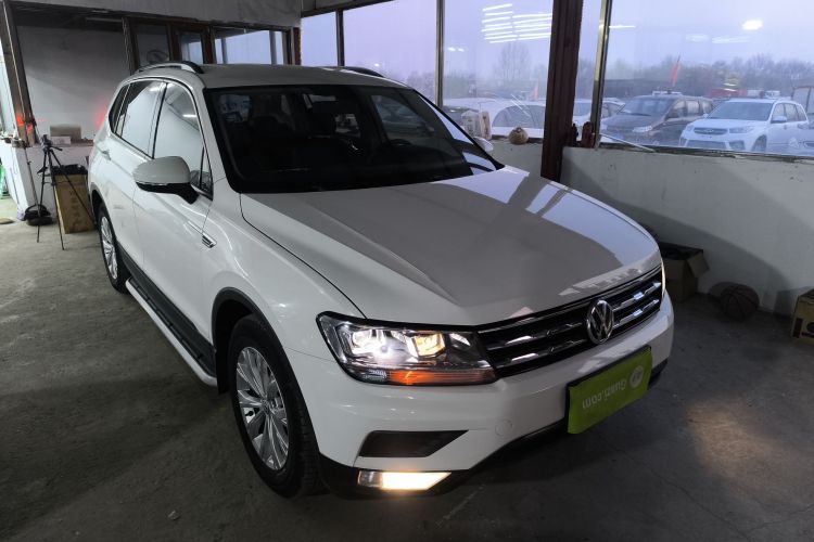 大众 途观L 2018款 330TSI 自动两驱风尚版车身外观3