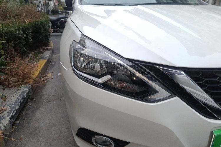 日产 轩逸 2021款 经典 1.6XL CVT豪华版车身外观8