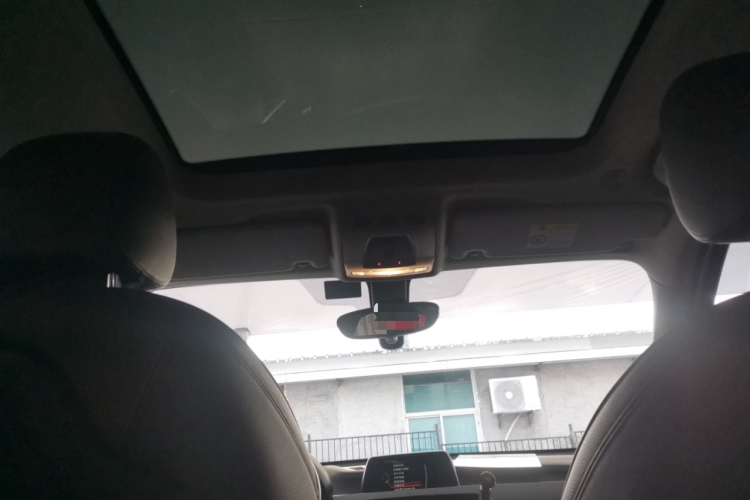 宝马X1 2018款 sDrive20Li 领先型中控内饰22