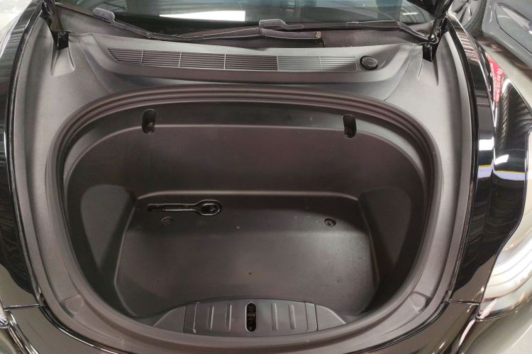 特斯拉 Model 3 2020款 标准续航后驱升级版局部细节24