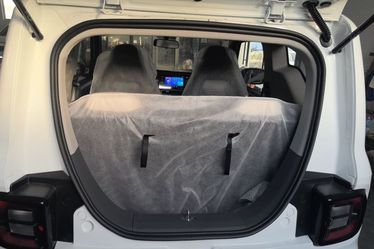 吉利银河 熊猫 2025款 210km 元气熊机舱底盘23