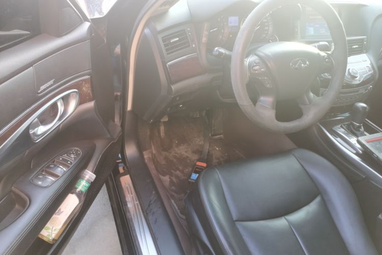 英菲尼迪Q70 2019款 Q70L 2.0T 悦享版中控内饰20