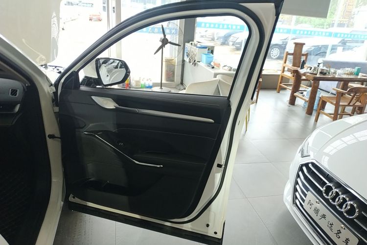 哈弗H6 2022款 第三代 1.5T 自动两驱Max中控内饰42