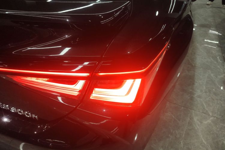 雷克萨斯ES 2025款 300h 臻享版车身外观6006