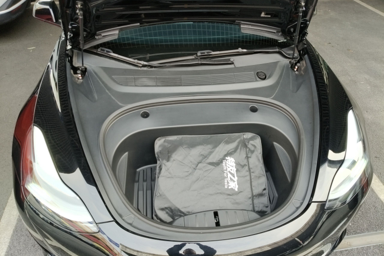特斯拉 Model 3 2022款 后轮驱动版机舱底盘24