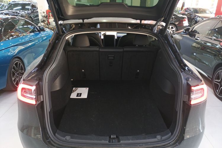 特斯拉 Model Y 2023款 后轮驱动版局部细节23