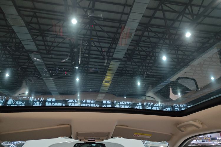 路虎 发现神行 2019款 240PS SE版 国VI中控内饰22