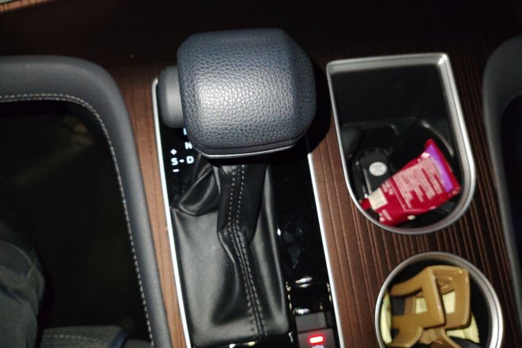 丰田 赛那SIENNA 2023款 2.5L混动 舒适版中控内饰18