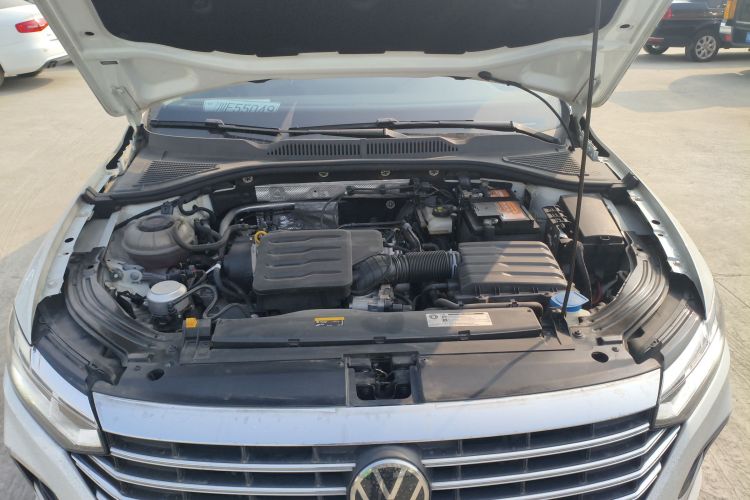 大众 朗逸 2023款 1.5L 自动五百万版机舱底盘24