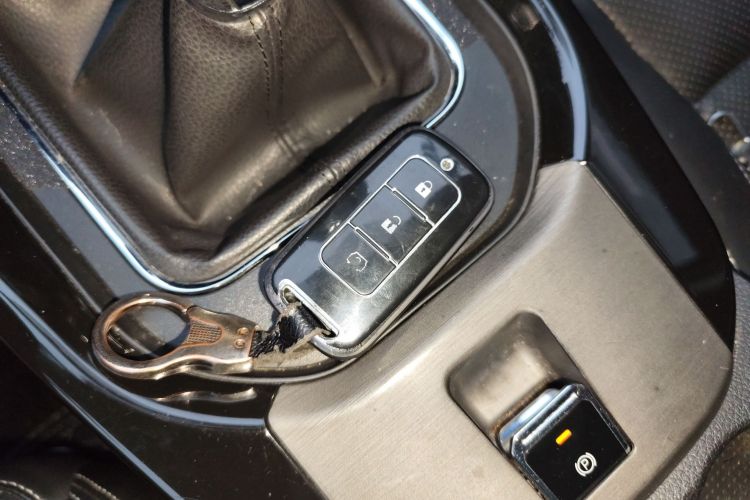 东风风光 风光S560 2018款 1.8L 手动豪华型 7座中控内饰11