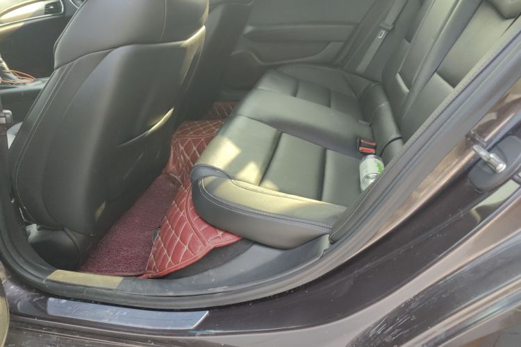 凯迪拉克ATS-L 2016款 28T 时尚型中控内饰21