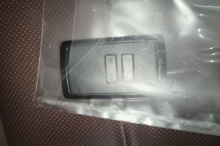 雷诺 科雷傲 2017款 2.5L 四驱旗舰版中控内饰7001