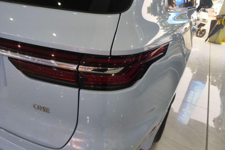 理想汽车 理想ONE 2021款 增程6座版车身外观6006
