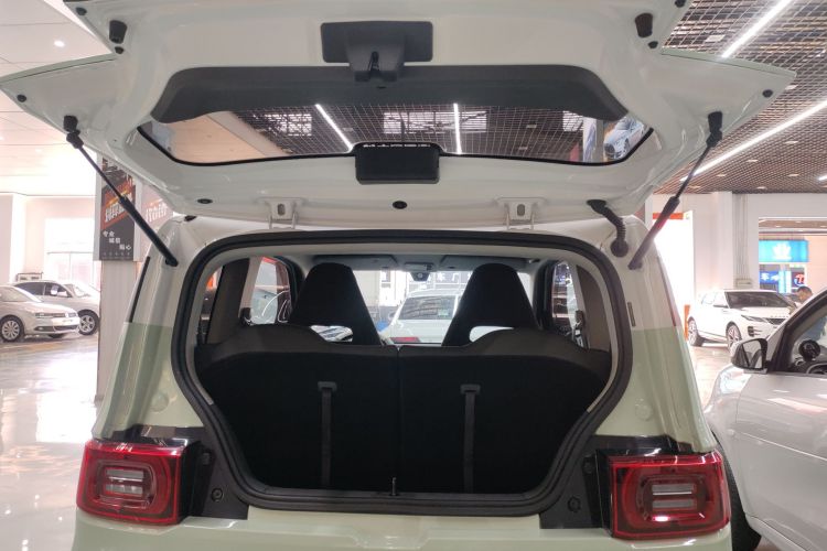 五菱汽车 宏光MINIEV 2021款 马卡龙臻享款 磷酸铁锂机舱底盘23