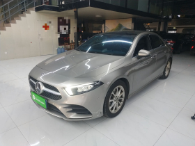 奔驰A级 2019款 A 200 L 运动轿车