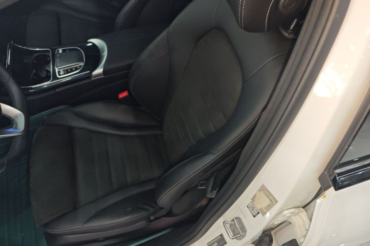 奔驰C级 2021款 C 260 星耀臻藏版中控内饰19