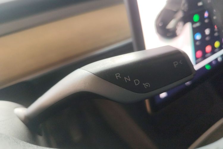 特斯拉 Model Y 2022款 改款 长续航全轮驱动版局部细节18