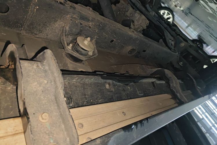 北京BJ40 2023款 2.0T 自动四驱城市猎人版侠客型局部细节9002