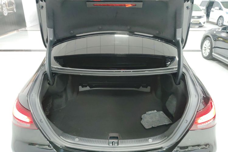 奔驰E级 2020款 改款 E 260 L局部细节23