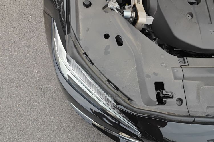 沃尔沃S90 2025款 B5 智远豪华版机舱底盘25