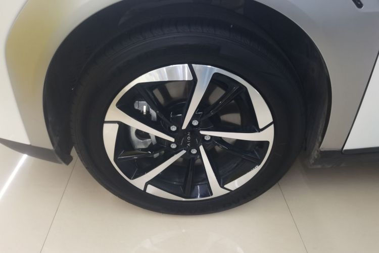 埃安 AION Y 2024款 Younger 星耀版车身外观6007