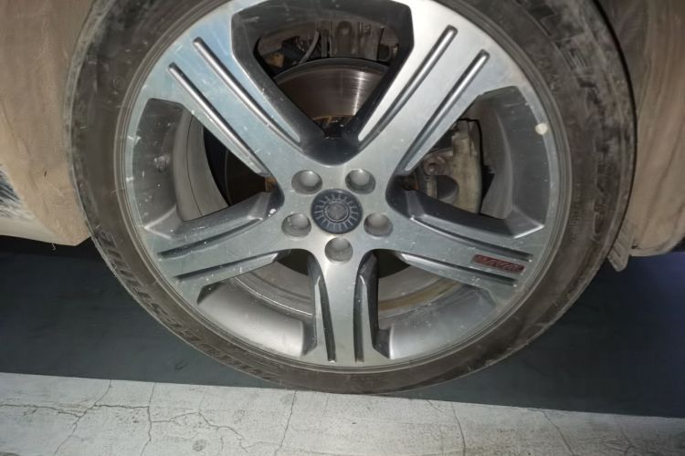 哈弗H7 2017款 红标H7 2.0T 自动尊贵型车身外观10