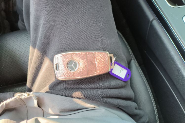 奔驰C级 2021款 C 260 L 运动星耀臻藏版中控内饰7001