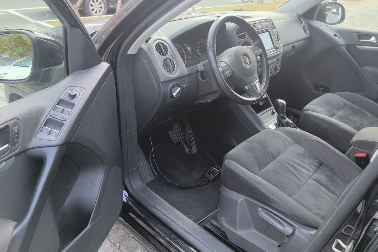 大众 Tiguan 2016款 2.0TSI 四驱标准型中控内饰20