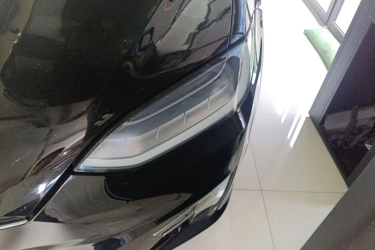 特斯拉 Model X 2019款 标准续航版局部细节36