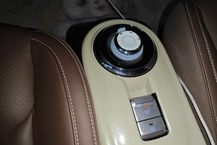 五菱汽车 五菱缤果 2023款 410km 灵犀尊享款中控内饰18