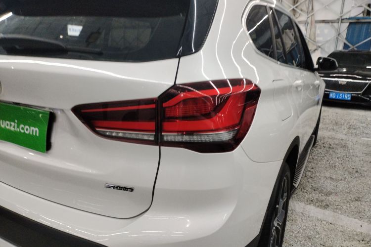 宝马X1 2020款 sDrive20Li 尊享型车身外观9