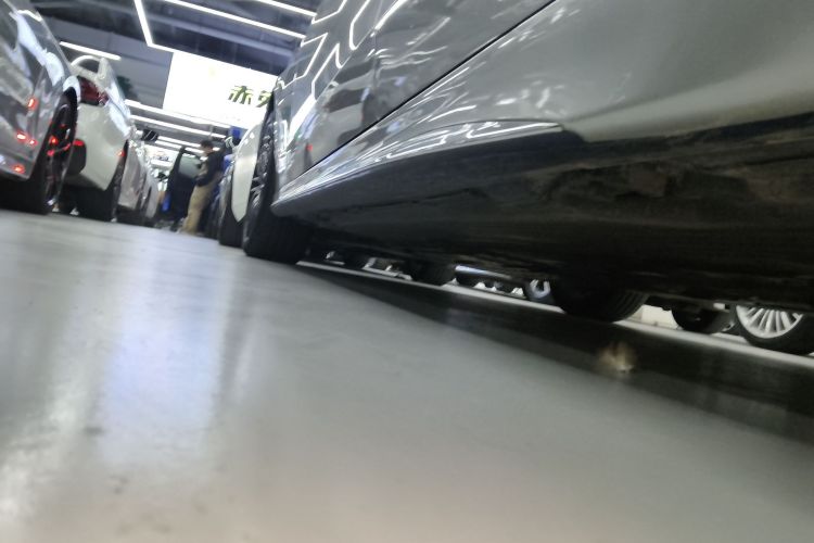 奔驰C级 2022款 C 260 L 运动版局部细节9002