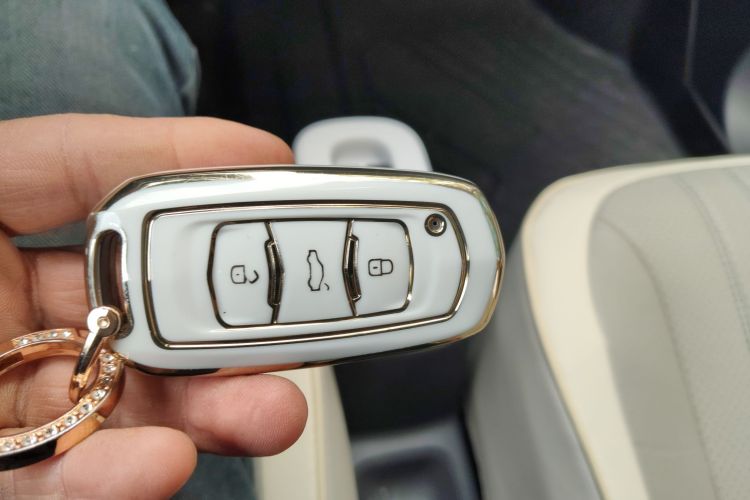 吉利银河 熊猫 2025款 210km 元气熊中控内饰11