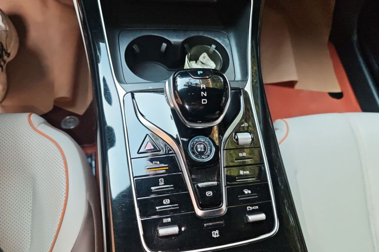 比亚迪 秦PLUS 2023款 冠军版 EV 510KM领先型中控内饰18