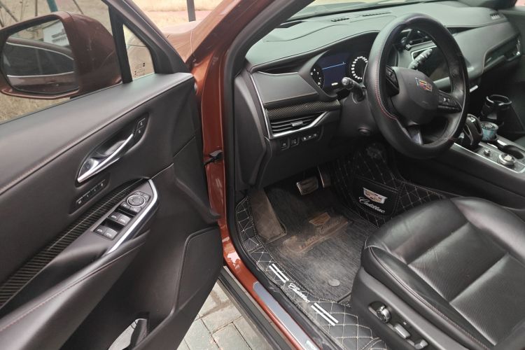 凯迪拉克XT4 2018款 28T 四驱铂金运动版中控内饰20