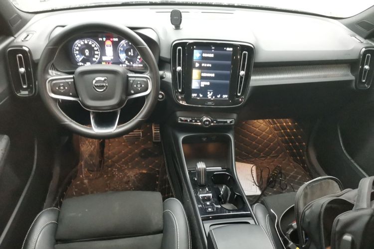沃尔沃XC40 2021款 T4 四驱智远运动版中控内饰7002