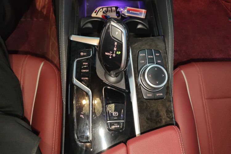 宝马5系 2022款 改款 525Li M运动套装局部细节18