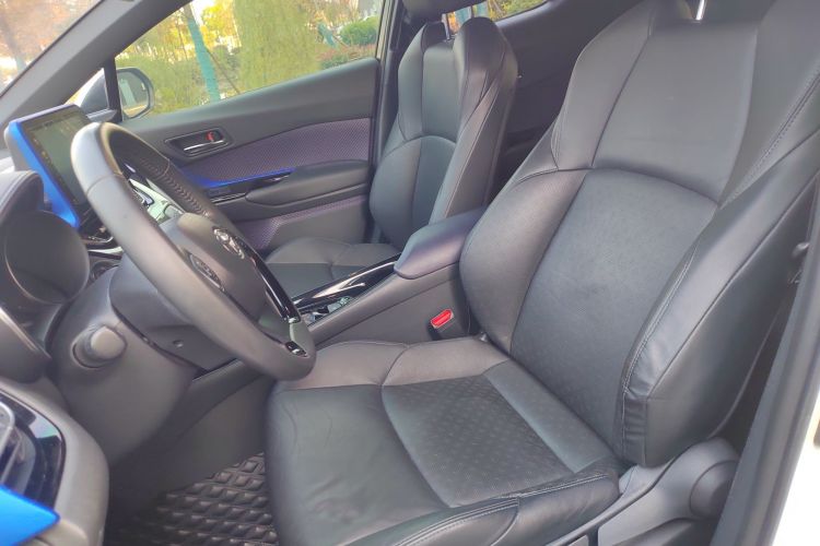 丰田 奕泽IZOA 2018款 2.0L 奕驰版 国VI中控内饰19