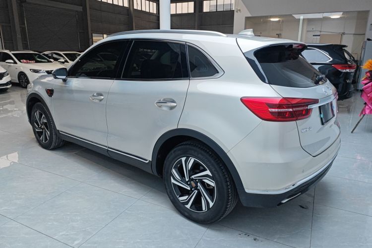 红旗HS5 2022款 改款 2.0T 智联旗享版车身外观4