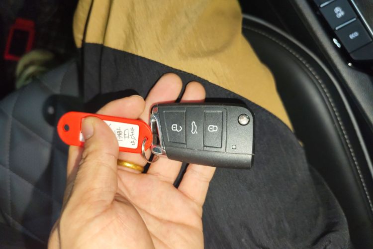 大众 速腾 2024款 300TSI DSG超越版中控内饰7001