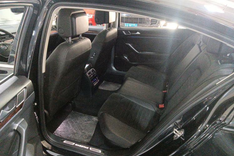 大众 迈腾 2019款 330TSI DSG 尊贵型 国V中控内饰21