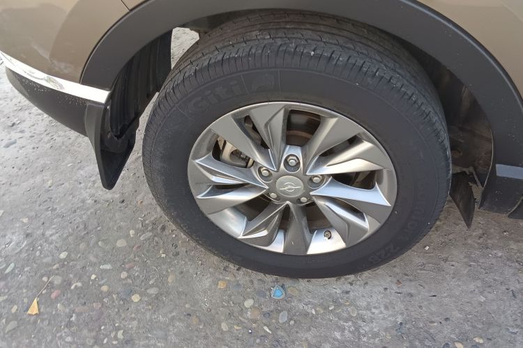 海马S5青春版 2018款 1.6L CVT旗舰型车身外观6008