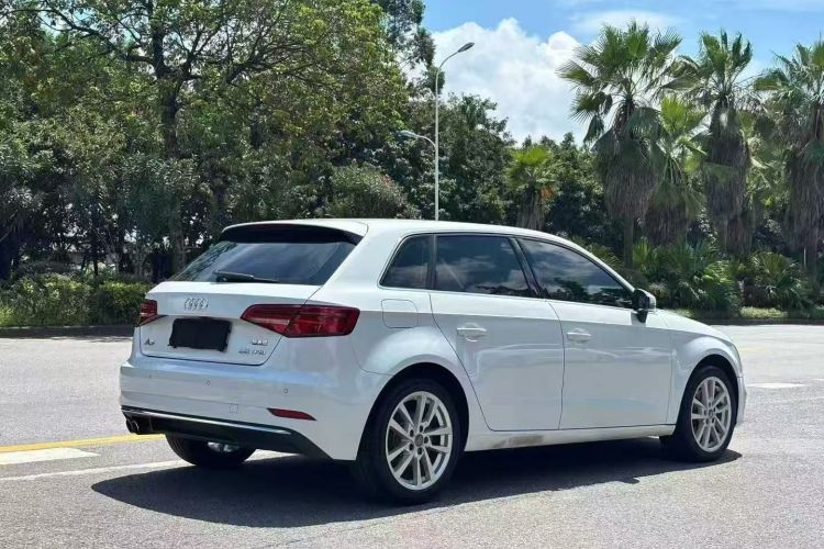奥迪A3 2019款 Sportback 35 TFSI 进取型 国V车身外观7