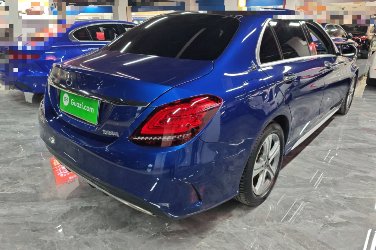 奔驰C级 2021款 C 260 L 运动版车身外观7